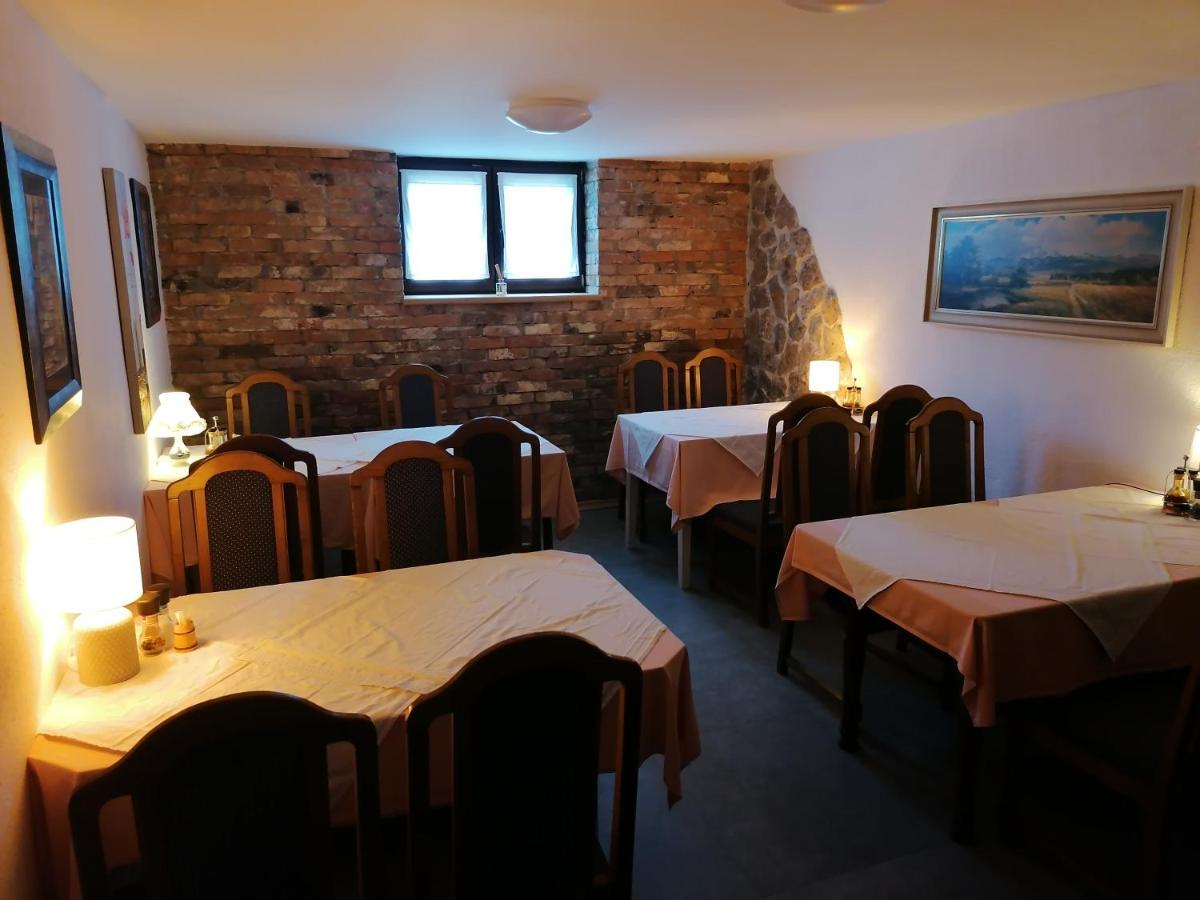 House Izvor Hotel Jezerce Bagian luar foto